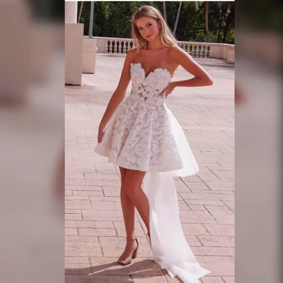 Boutique Dresses | Short Wedding Dress, Reception, Engagement Photo, Bridal Shower Bachelorette | Color: White | Size: 16